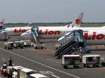 Pesawat-Lion-Air-di-landasan-Bandara-Juanda.jpg