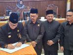 Pj-Bupati-Magetan-Nizhamul-menandatangani-Rancangan-Peraturan-Daerah.jpg
