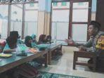 Polisi-menjadi-guru-ngaji-di-Kota-Kediri.jpg