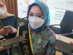 Rini-Indriyani-Eri-Cahyadi-dalam-temu-jurnalis-di-Surabaya.jpg