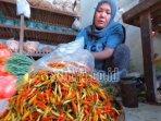 Salah-satu-pedagang-cabai-di-Pasar-Sidoharjo-Kabupaten-Lamongan.jpg
