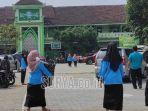 Santri-putri-di-Ponpes-Nurul-Ulum-Jl-Ciliwung-Kota-Blitar-sedang.jpg