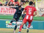 Silvio-Escobar-kiri-pemain-Persela-Lamongan-tampil-mocer.jpg