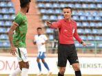 Sosok-Nasrullo-Kabirov-wasit-laga-Timnas-Indonesia-U23-vs-Qatar.jpg