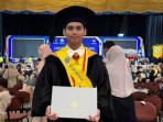 Sosok-Rizky-Aflaha-Wisudawan-Termuda-UGM-yang-Lulus-S3-di-Usia-25-Tahun-dan-Raih-Predikat-Cumlaude.jpg