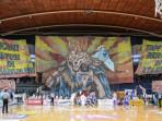 TAMPIL-TOTAL-DBL-Arena-kembali-bergemuruh-saat-ribuan-suporter-SMAN-2-Sidoa.jpg
