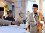Tabiat-Kakek-Tarman-yang-Nikahi-Gadis-24-Tahun-dengan-Mahar-Rp3-Miliar-Jejak-Kriminal-Terkuak.jpg