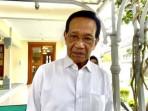 Tanggapi-Santai-Soal-Mobilnya-Disalip-Rombongan-Tot-Tot-Wuk-Wuk-Ini-Rekam-Jejak-Sri-Sultan-HB-X.jpg