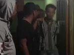 Tersangka-penggelapan-motor-saat-ditangkap-polisi.jpg