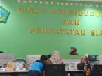 Tidak-ada-lagi-antrean-karena-blangko-KTP-sudah-terpenuhi-bahkan-berlebih.jpg