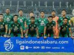 Tim-Persebaya-Surabaya-saat-melakoni-pertandingan-Liga-1-2022-2023.jpg