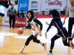 Tim-putri-SMAN-5-Surabaya-Srikandi-Smala-membuka-perjalanan-mereka-di-Round-2-Honda-DBL.jpg