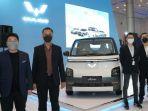 Wuling-tampilkan-mobil-listrik-Air-ev-di-GIIAS-Surabaya-2022.jpg