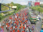 surabaya/aksi-buruh-di-Surabaya-pada-momen-May-Day.jpg