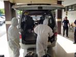 ambulans-jenazah-korban-tragedi-Ponpes-Al-Khoziny-Sidoarjo-Jatim.jpg
