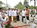 bupati-sidoarjo-saat-berkunjung-ke-kompleks-makam-siwalanpanji.jpg