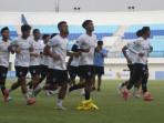 calon-pelatih-Persela-menggantikan-Aji-Santoso-yang-telah-dipecat.jpg