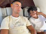 cristiano-ronaldo-bersama-putranya.jpg