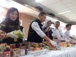 dan-pangan-tanpa-izin-edar-dengan-total-nilai-Rp103-miliar.jpg