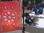 dengan-teknik-ciprat-di-sekitar-alun-alun-Tulungagung-Jumat-22112024.jpg