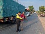 di-Jalan-Raya-Desa-Domasan-Kecamatan-Kalidawir.jpg