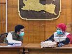 gubernur-khofifah-indar-parawansa-bersama-wagub-emil-dardak-perkembangan-covid-19.jpg