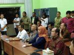 gubernur-khofifah-indar-parawansa-saat-meninjausistem-it-ppdb-sma-smk-negeri-jawa-timur.jpg
