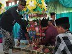 hadiah-yang-akan-dibagikan-saat-perayaan-Maulid-Nabi-Muhammad-di-Pulau-Bawean-Gresik.jpg