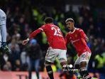 jadon-sancho-merayakan-golnya-di-laga-chelsea-vs-man-united.jpg
