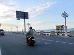 jalan-di-jalur-Pantura-Tuban-Jatim.jpg