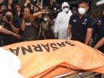 jasad-santri-yang-berhasil-dievakuasi-akan-dilakukan-proses-identifikasi-di-RS.jpg
