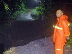 jembatan-di-Bondowoso-terputus-banjir.jpg