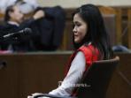 jessica-kumala-wongso-menjalani-sidang_20160811_114504.jpg