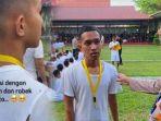 kaus-sobek-yang-dipakai-muhammad-iqbal-ikut-tes-calon-bintara-polri-ternyata-bukan-miliknya.jpg