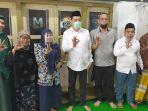 kelana-astutik-bertemu-dengan-para-relawan-di-posko-pemenangan-barokah-berkelas.jpg