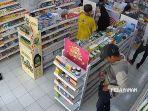 komplotan-maling-satroni-apotek-di-Siwalankerto-Surabaya.jpg