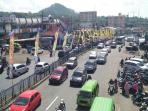 kondisi-lalu-lintas-di-pasar-lawang-kabupaten-malang_20160707_174430.jpg