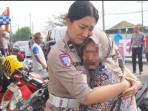 korban-terjebak-runtuhan-gedung-bertingkat-Ponpes-Al-Khoziny-Buduran-Sidoarjo.jpg