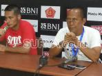 maitimo-dan-banur-konferensi-pers-stadion-kanjuruhan-malang_20151129_023746.jpg