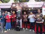 meraih-penghargaan-BEST-POSTER-Humas-Untag-Surabaya.jpg