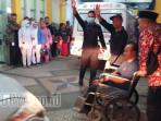 ombongan-ambulans-pembawa-korban.jpg