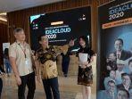 owner-tancorp-hermanto-tanoko-baju-batik.jpg