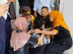 pekerja-pabrik-rokok-Bojonegoro-yang-kesurupan.jpg