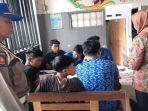 pelajar-Tulungagung-bolos-di-warkop.jpg
