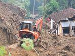 pencarian-korban-longsor-Trenggalek-3.jpg