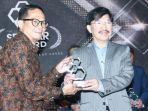 Selalu Inovatif dan 100 Persen Angkat UMKM, Smartfren Raih Dua Penghargaan Seluler Awards 2024