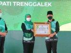 penghargaan-dari-Gubernur-Jatim-Khofifah-Indar-parawansa.jpg