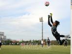 persebaya-latihan-di-di-di-Stadion-Gelora-Bung-Tomo-GBT-Surabaya.jpg