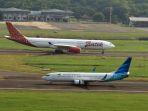 pesawat-di-landasan-Bandara-Juanda.jpg