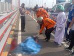 petugas-kebersihan-Jembatan-Suramadu-meninggal-tertabrak-mobil.jpg